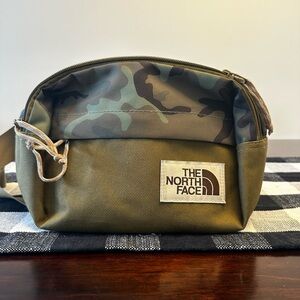 The Northface crossbody
